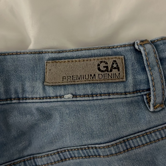 GARAGE Super Soft Fitted Light Wash Blue Jean Shorts - Picture 5 of 7
